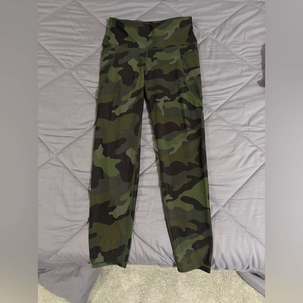 Camo leggings